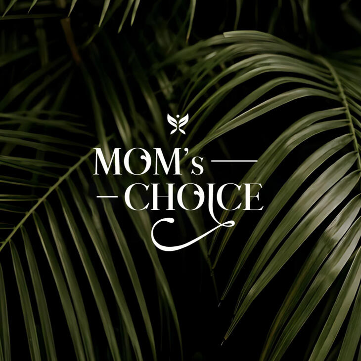 Mom's Choice logo